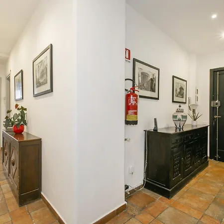B&B Trastevere Station - Fontana di Trevi-3